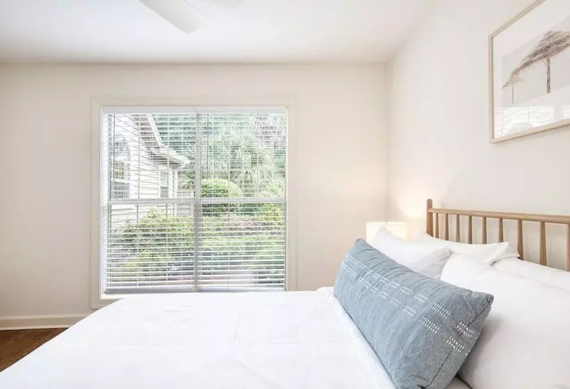 Hilton Lagoon By Avantstay Designer Home W/ Luxe Pool In Hilton Head