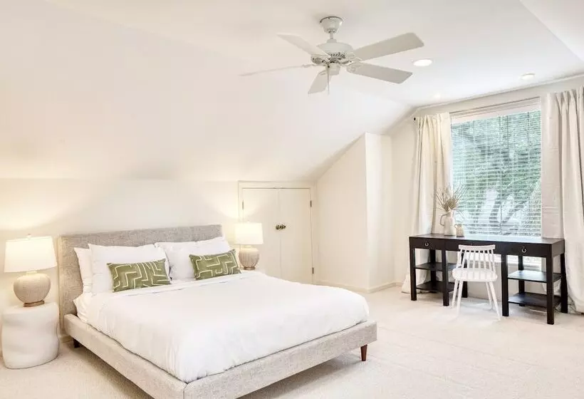 Hilton Lagoon By Avantstay Designer Home W/ Luxe Pool In Hilton Head