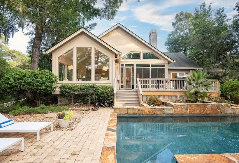 Hilton Lagoon By Avantstay Designer Home W/ Luxe Pool In Hilton Head