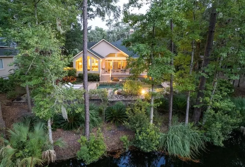 Hilton Lagoon By Avantstay Designer Home W/ Luxe Pool In Hilton Head