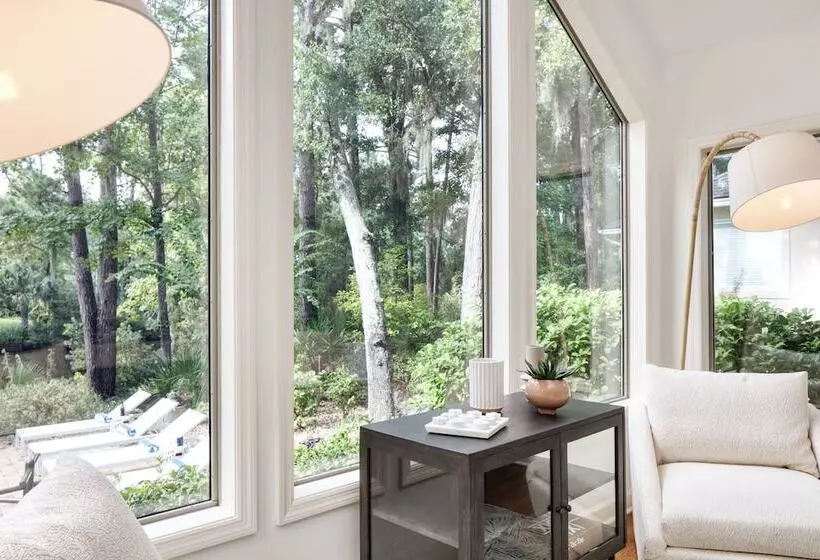 Hilton Lagoon By Avantstay Designer Home W/ Luxe Pool In Hilton Head