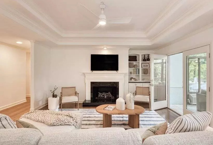 Hilton Lagoon By Avantstay Designer Home W/ Luxe Pool In Hilton Head