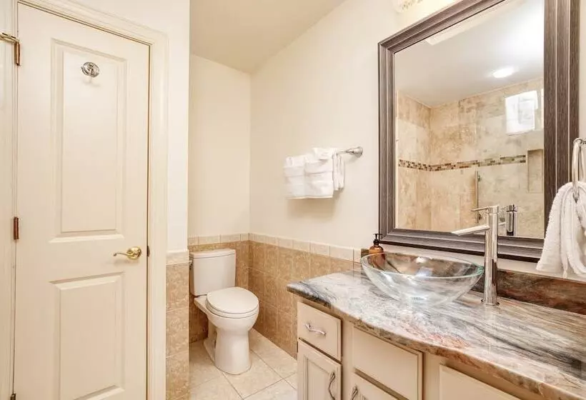 Hilton Lagoon By Avantstay Designer Home W/ Luxe Pool In Hilton Head