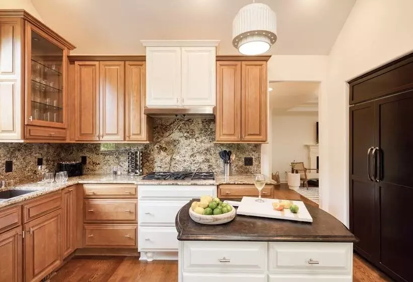 Hilton Lagoon By Avantstay Designer Home W/ Luxe Pool In Hilton Head