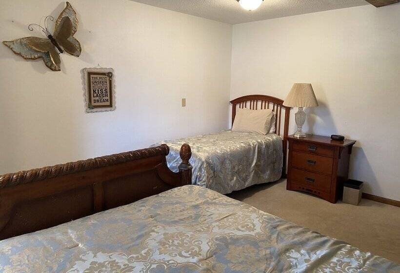 ホテル Horseshoe Bay Lodge