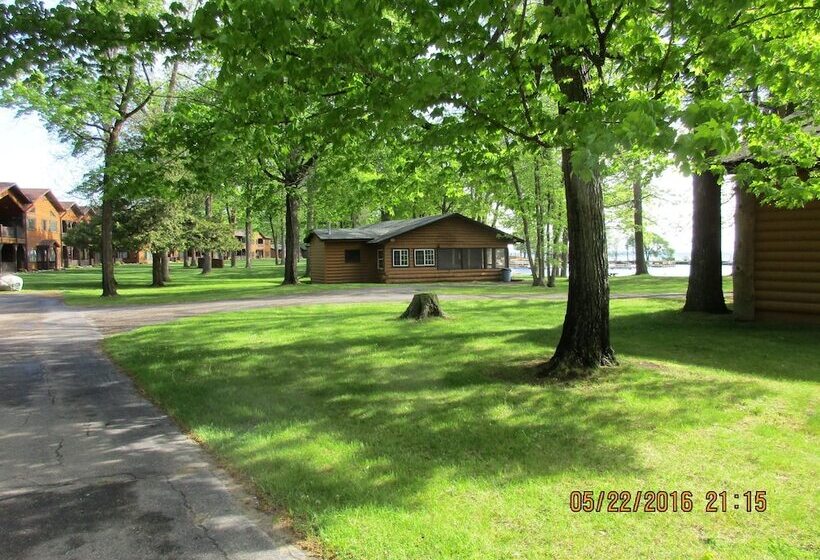 ホテル Horseshoe Bay Lodge