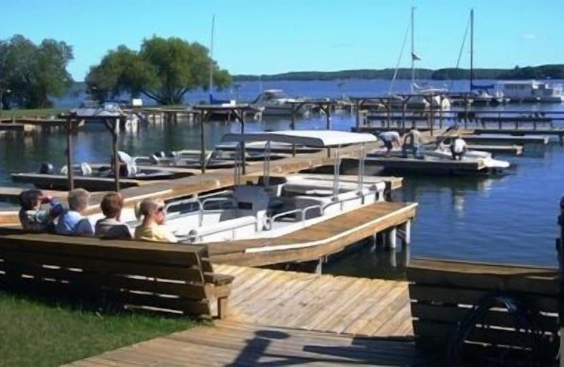 ホテル Horseshoe Bay Lodge