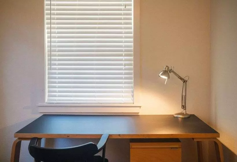 Hotelli Johnson S Beach Cabins And Campground