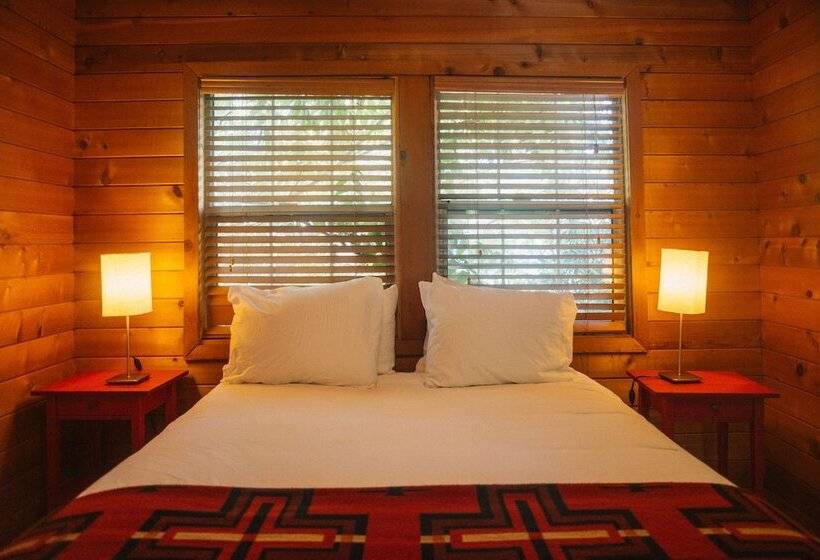 ホテル Johnson S Beach Cabins And Campground