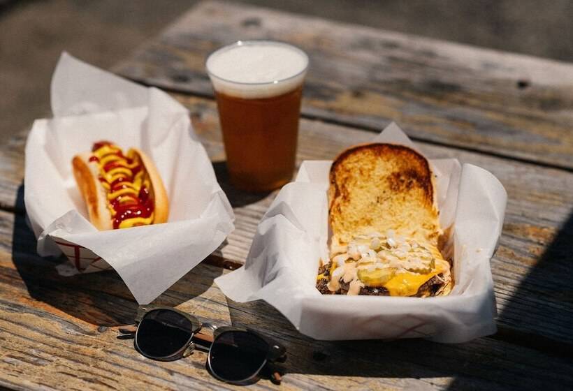 ホテル Johnson S Beach Cabins And Campground