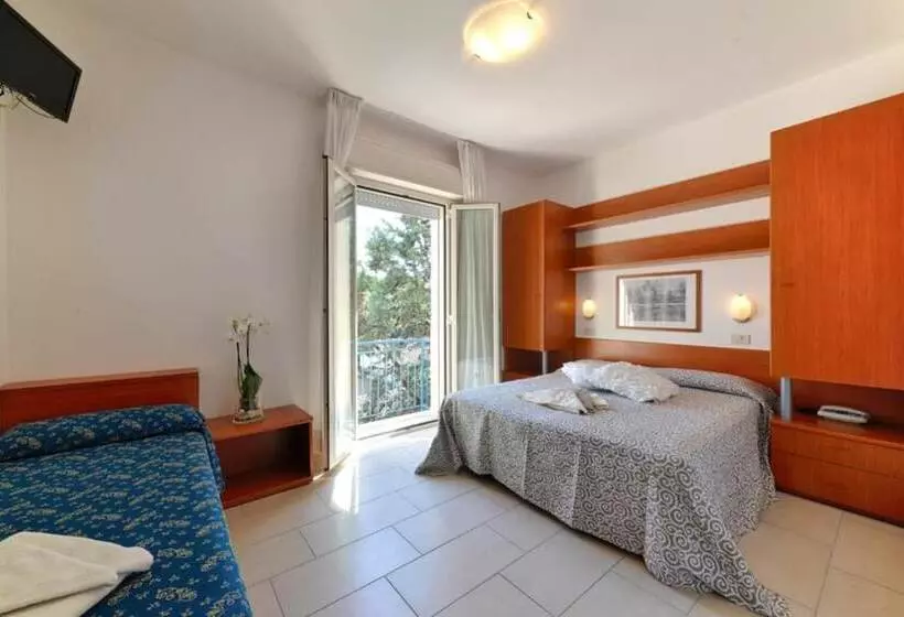 هتل Taormina