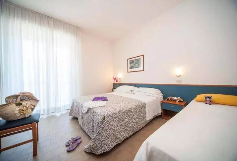 هتل Taormina