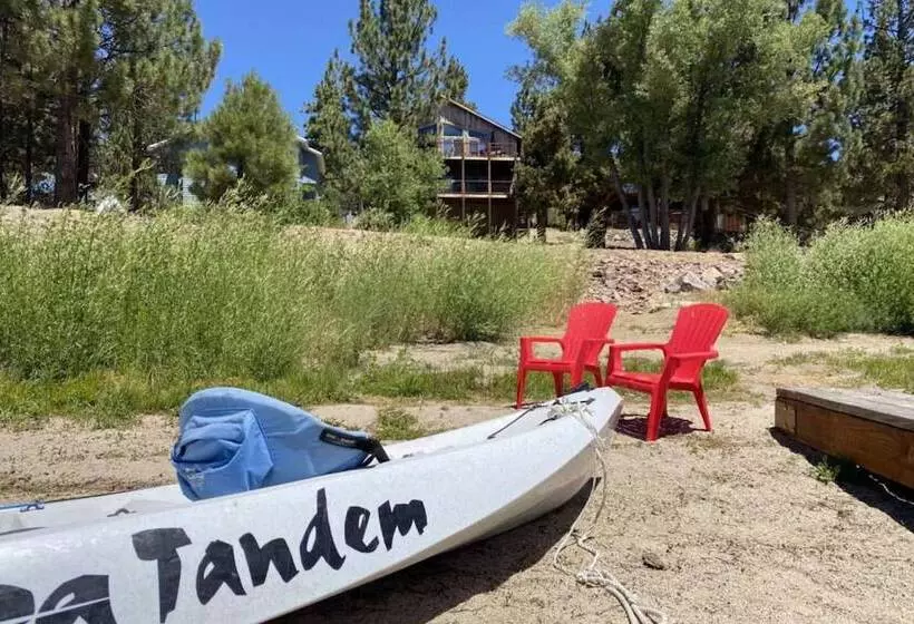 Lakefront Lodge By Avantstay Lakefront Cabin W/ Hot Tub