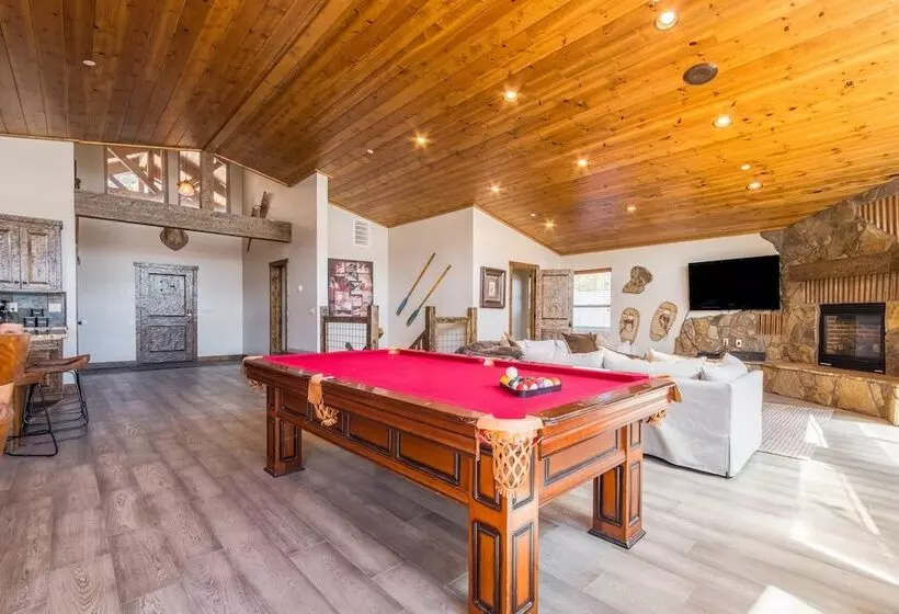 Lakefront Lodge By Avantstay Lakefront Cabin W/ Hot Tub