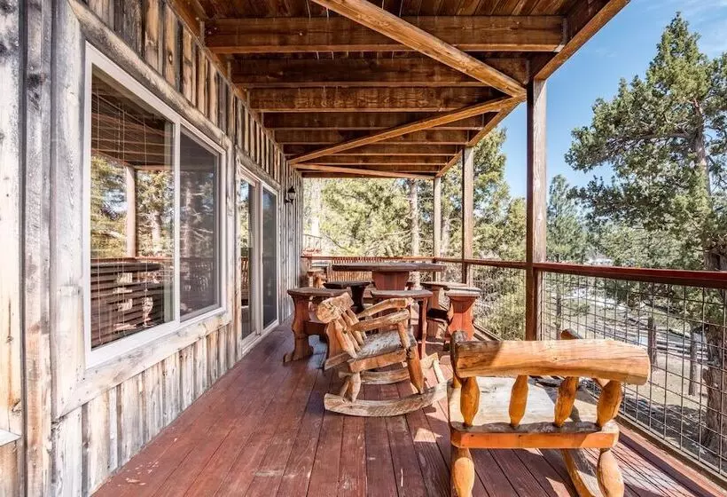 Lakefront Lodge By Avantstay Lakefront Cabin W/ Hot Tub