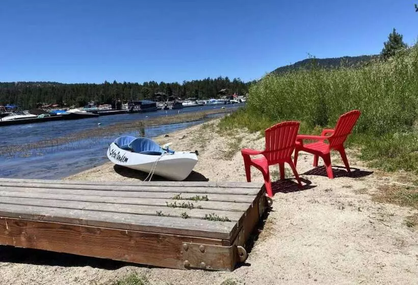 Lakefront Lodge By Avantstay Lakefront Cabin W/ Hot Tub