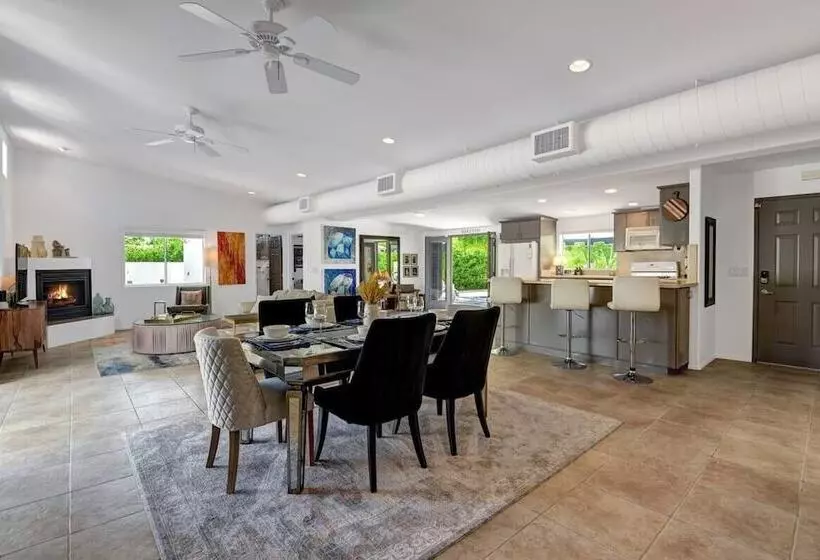 Palo Verde By Avantstay Lush Garden Home With Mountain View Pool & Bbq! Permit#4791