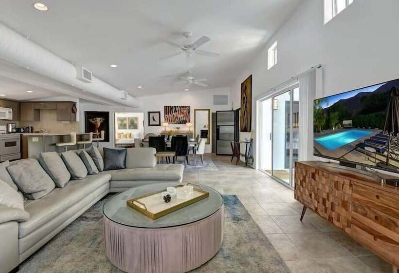 Palo Verde By Avantstay Lush Garden Home With Mountain View Pool & Bbq! Permit#4791