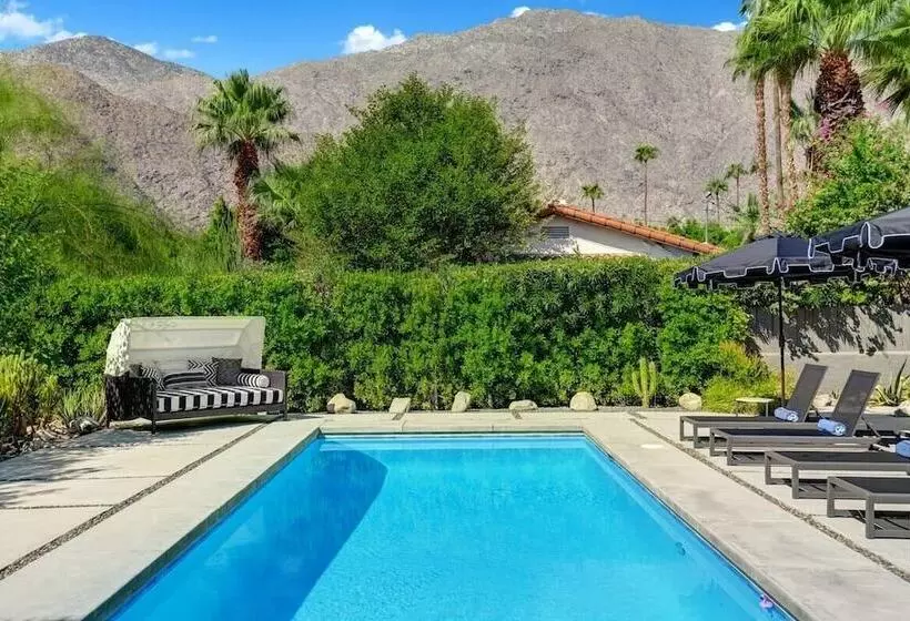 Palo Verde By Avantstay Lush Garden Home With Mountain View Pool & Bbq! Permit#4791