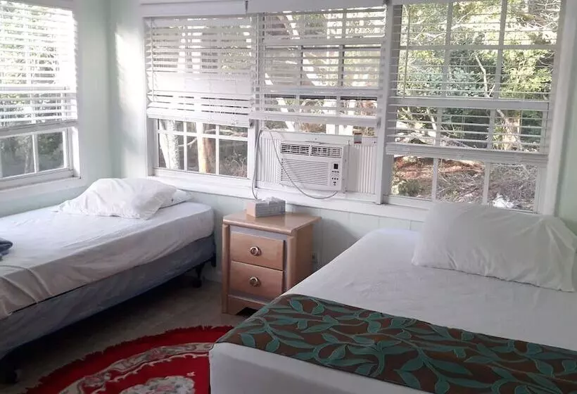 Paradise Creek Cottages