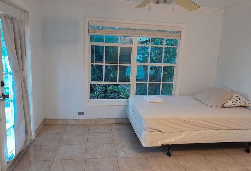 Paradise Creek Cottages