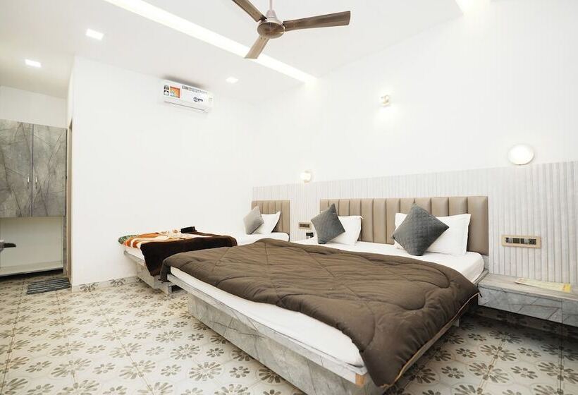 Hôtel Dwarka Resort