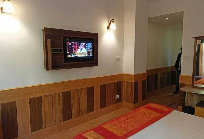 Hotel The Grand Madhushala Shimla