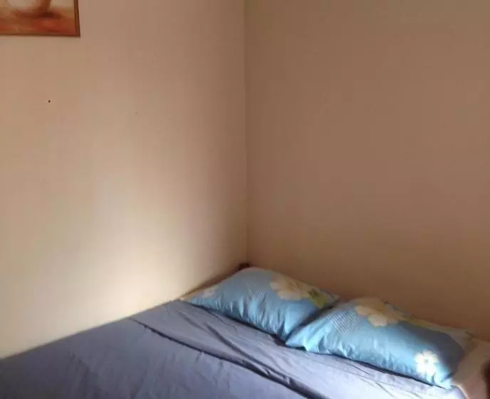 ユースホステル Hostal Brisas Y Olas