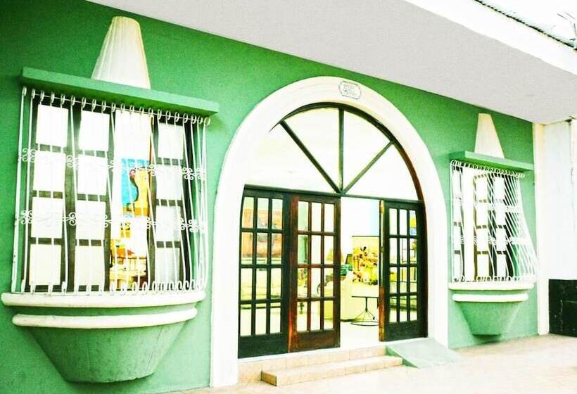 هاستل Hostal Del Pacifico