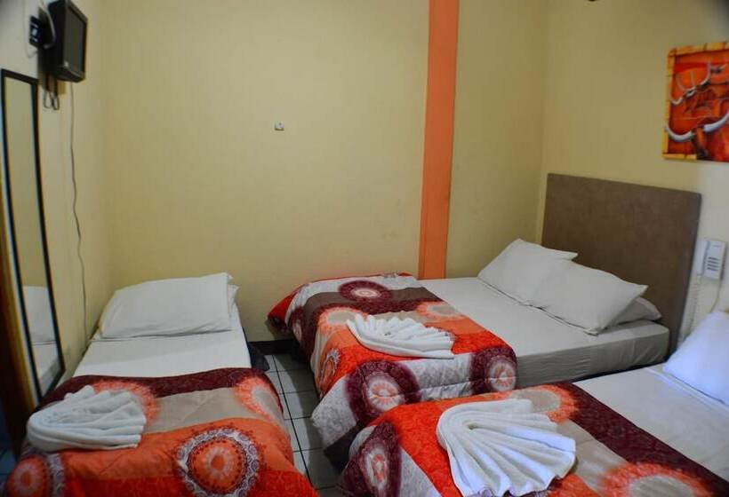 هاستل Hostal Del Pacifico