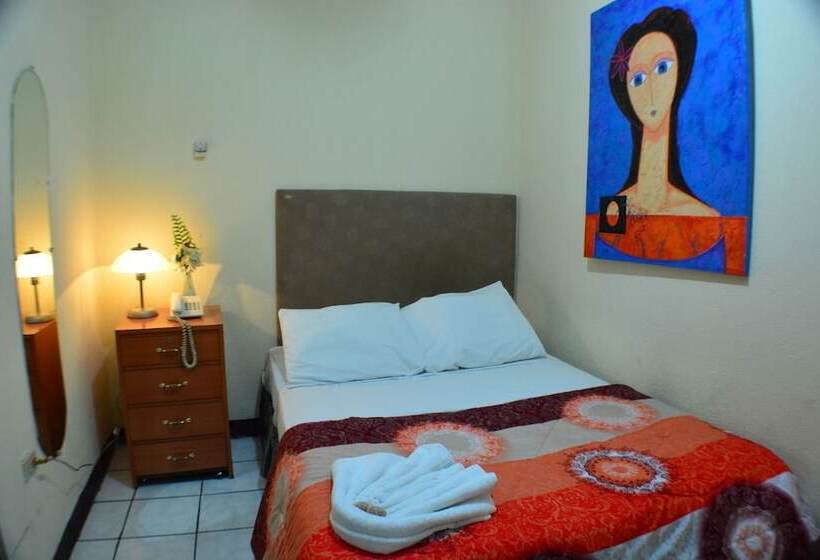 هاستل Hostal Del Pacifico
