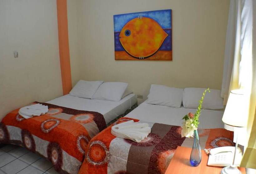 هاستل Hostal Del Pacifico