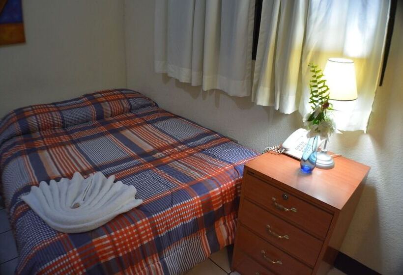 هاستل Hostal Del Pacifico