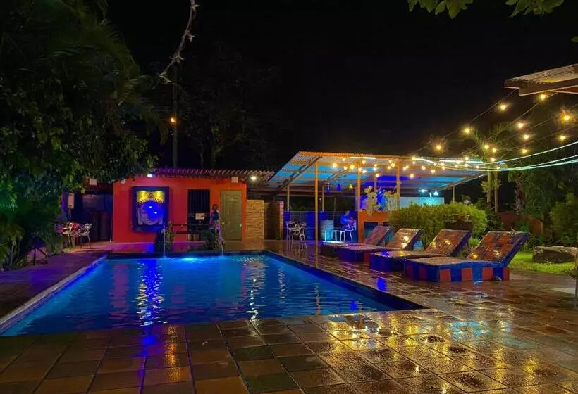 هاستل Windmill Hostal