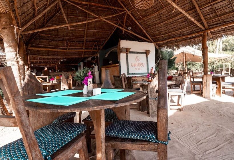 Bed and Breakfast Pili Pili Beach Bungalows