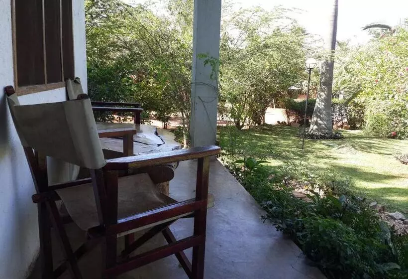 هتل Gately Inn Entebbe