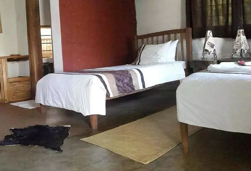 هتل Gately Inn Entebbe