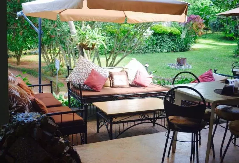 هتل Gately Inn Entebbe