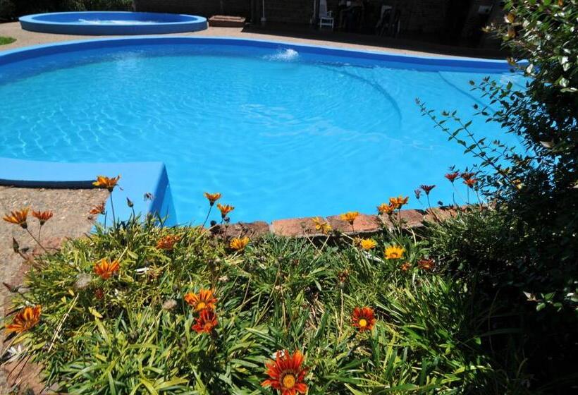 Hotel Jardines De Dayman