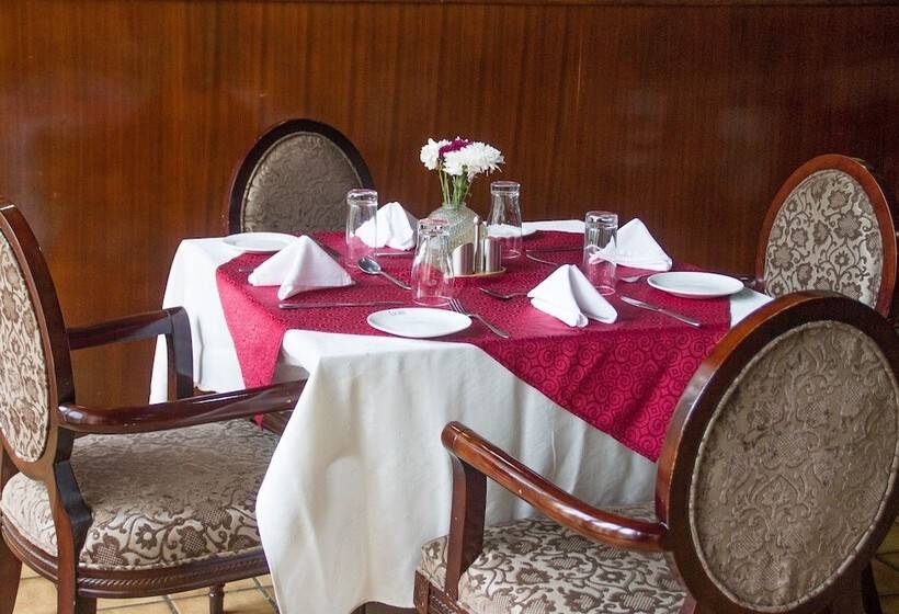 בית מלון כפרי Lake View Resort