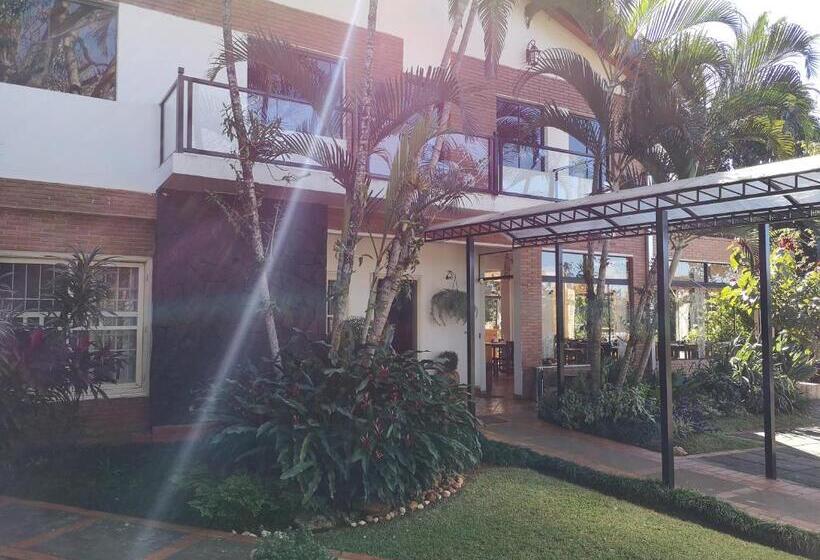 هتل Las Orquideas Parque