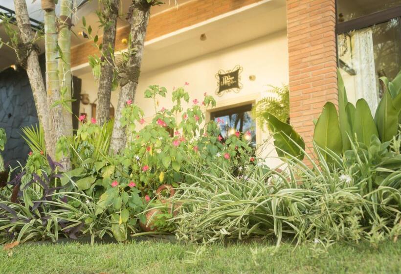 هتل Las Orquideas Parque