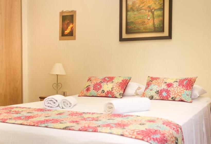 هتل Las Orquideas Parque