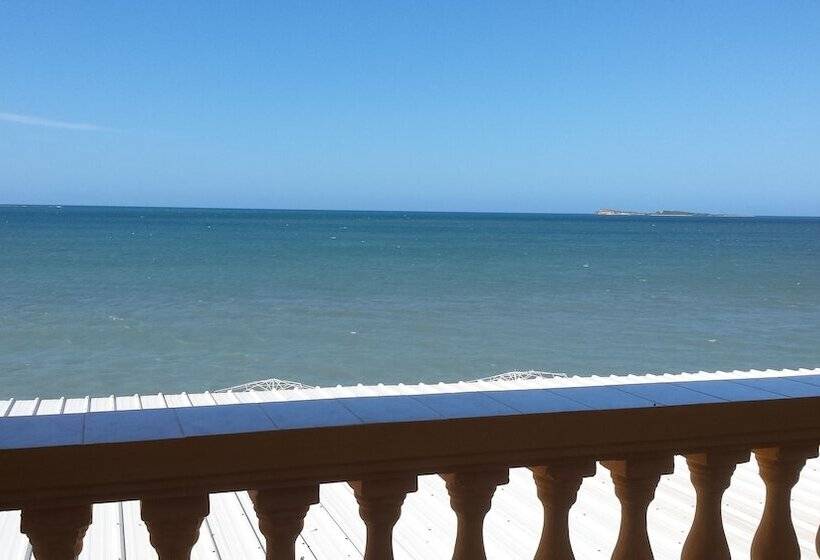 هتل Marbella Montecristi