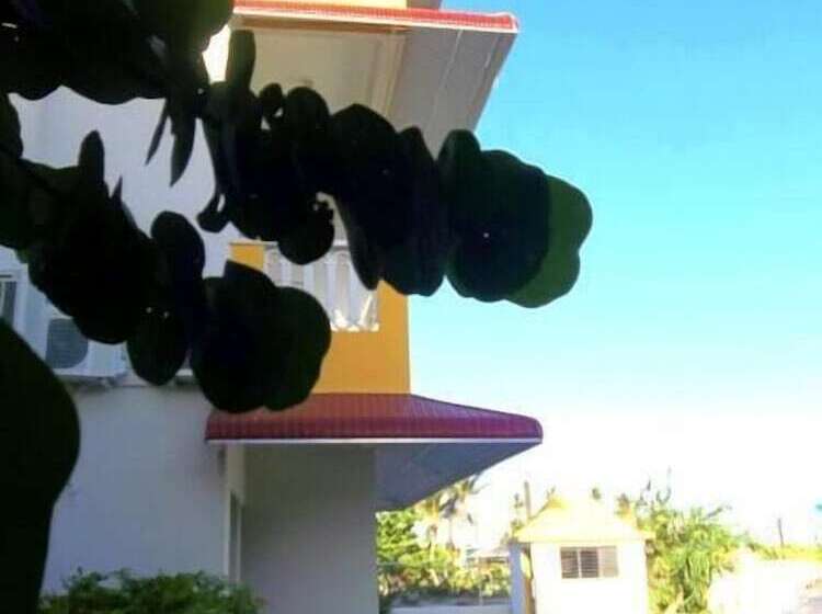 هتل Marbella Montecristi