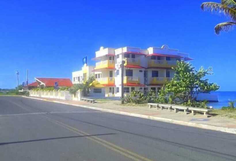 هتل Marbella Montecristi