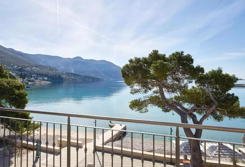 Maistra Select Srebreno Villas