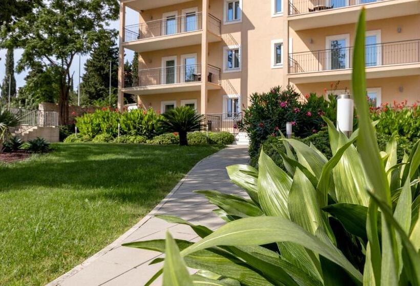 Maistra Select Srebreno Villas