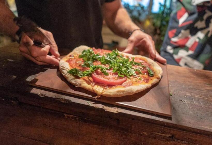 Piedra Alta Hostel & Suites