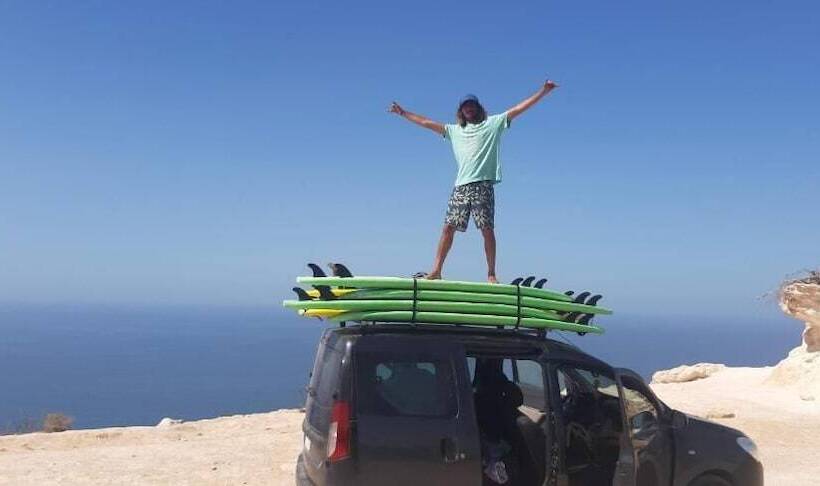 Общежитие Mubaradise Surfcamp